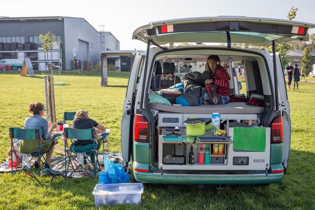 Kemp Na poli designu